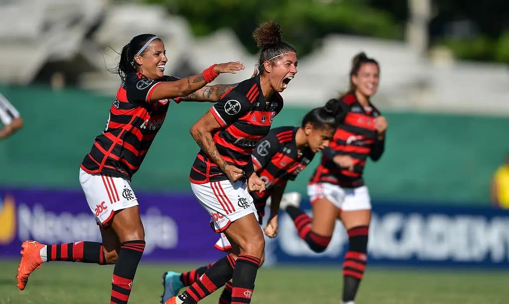 Flamengo goleia Santos por 7 a 0 no Brasileiro Feminino