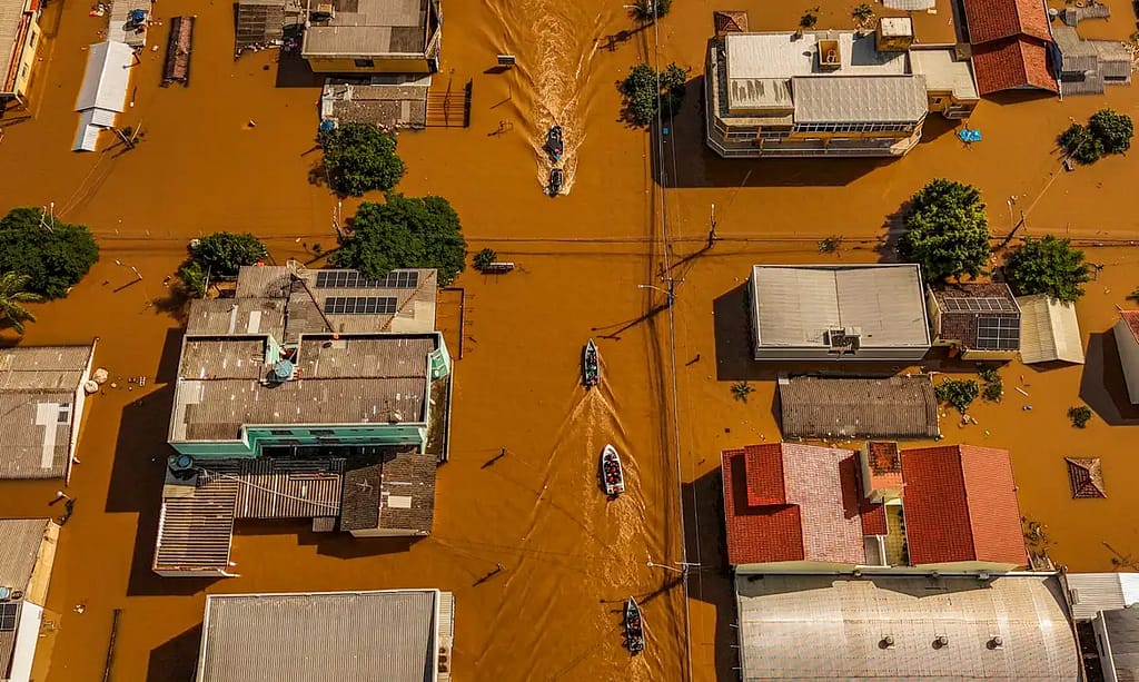 Tragédia no RS                                                     Chega a 364 o número de municípios gaúchos atingidos por fortes chuvas