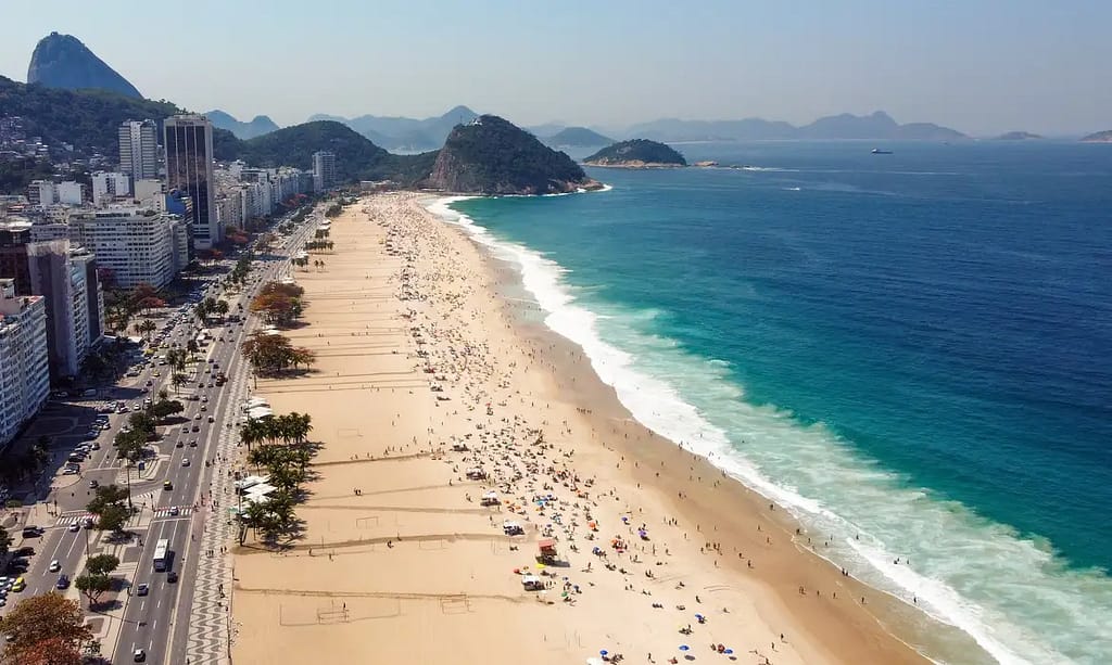 Com onda de calor, Rio vai distribuir água para fãs de Madonna