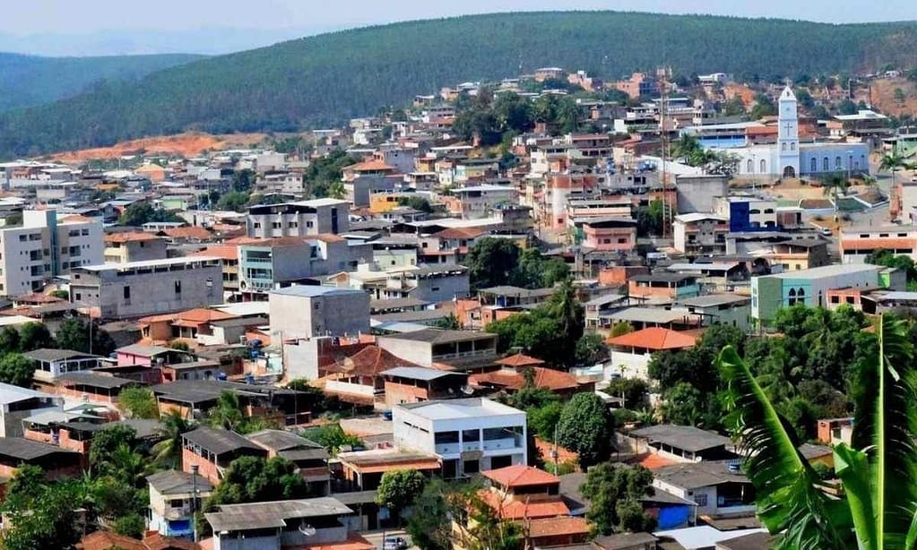 Ex-prefeito Edimarques Gonçalves Teixeira de Ipaba é condenado por uso irregular da verba(saúde bucal)