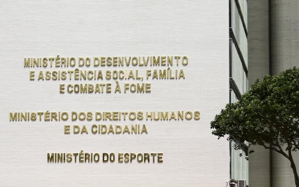 Ministério repudia atos de racismo envolvendo escolas em Brasília