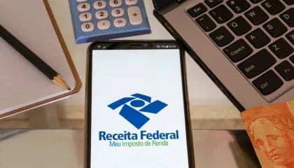 Mais de 40% dos contribuintes entregaram declaração do IR