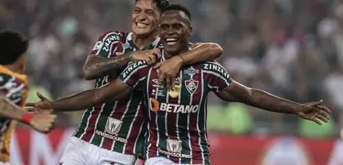 Fluminense derrota Colo-Colo por 2 a 1 pela Copa Libertadores