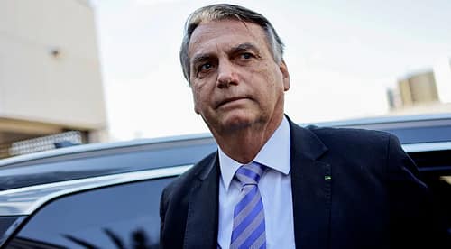 Bolsonaro tem alta de hospital após tratamento para erisipela