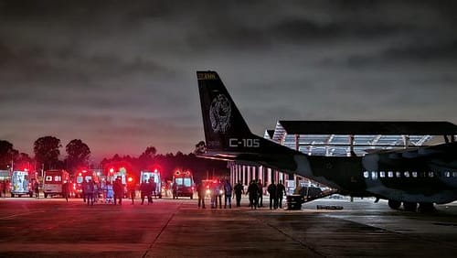 FAB transporta cinco pacientes em estado grave em UTI aérea no RS