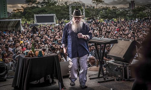 Hermeto Pascoal apresenta em SP obra que une música e artes visuais