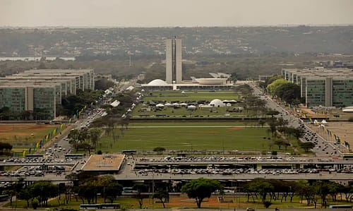 Contas públicas têm superávit de R$ 6,7 bilhões em abril