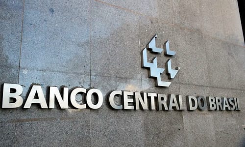 BC vê alta de expectativas de inflação e não indica corte de juros