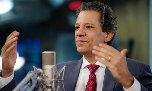 Ata dissipou desconfiança de divisão política no Copom, diz Haddad