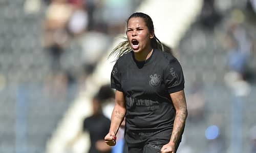 Corinthians vence e amplia vantagem na ponta do Brasileiro Feminino