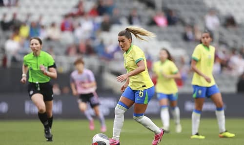 Seleção feminina reencontra Jamaica em amistoso na Arena de Pernambuco