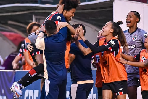 São Paulo goleia Santos por 4 a 0 no Brasileiro Feminino