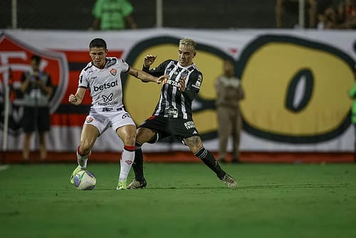 image-505-500x334 Mais um sapeca - Atlético cai de 4 para o Vitória com mais uma derrotado no Brasileirão