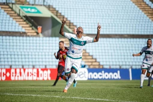 Artilheiro do Ipatinga FC foi oferecido ao Santos, diz jornalista