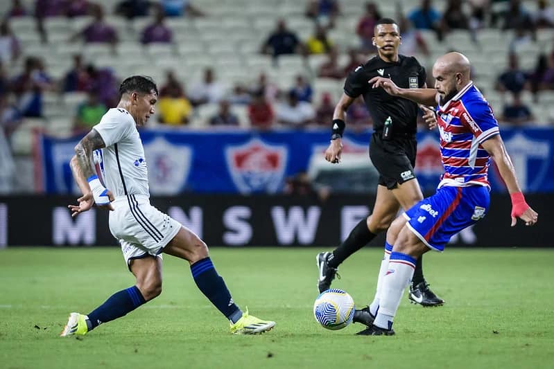 Cruzeiro empata com o Fortaleza, empate da audácia do técnico Seabra