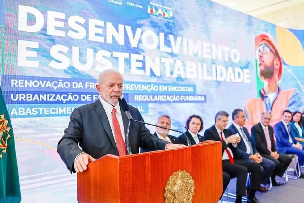 Governo Federal através do PAC fará investimento de R milhões no Vale do Aço para aquisição de novos ônibus e contenção de áreas de risco