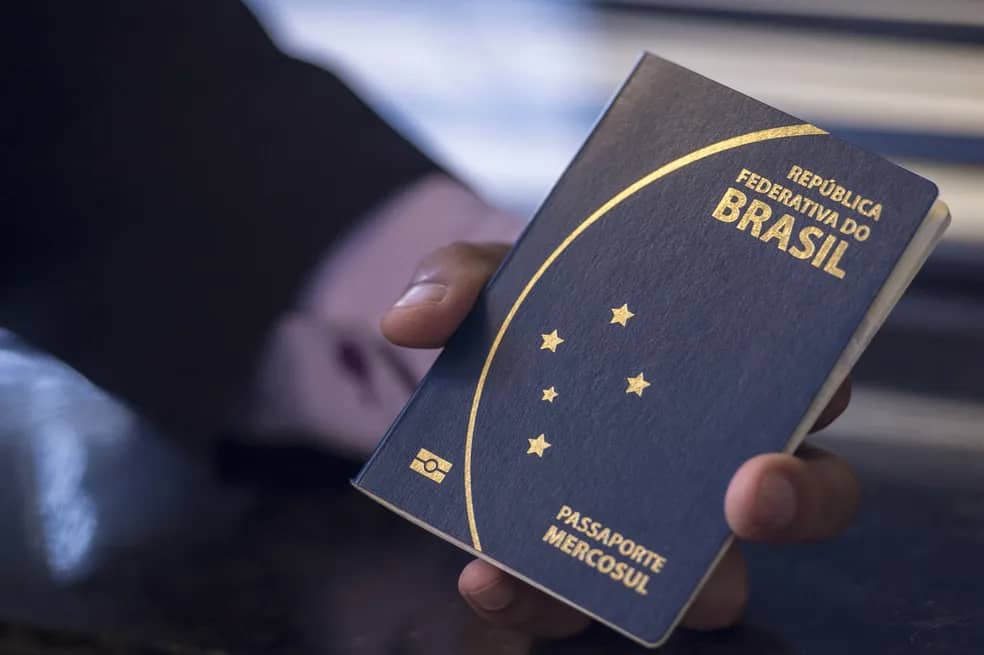 Polícia Federal retoma agendamento online para emissão de passaporte