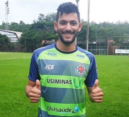 Ex-goleiro do Ipatinga, banido do futebol por envolvimento em apostas, agora é motorista